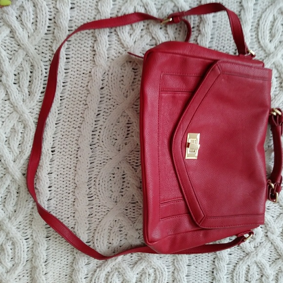 Red Purse (forever21) - Picture 3 of 8